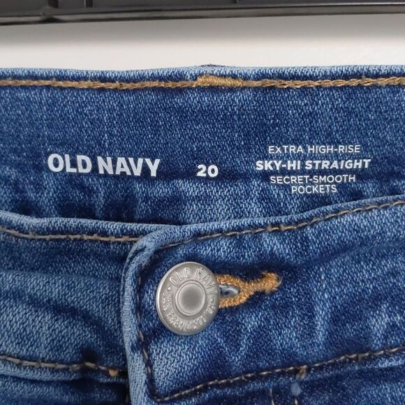 Women's Old Navy Jeans Extra High Rise, SKY-HI STRAIGHT, Size 20 - Picture 3 of 5